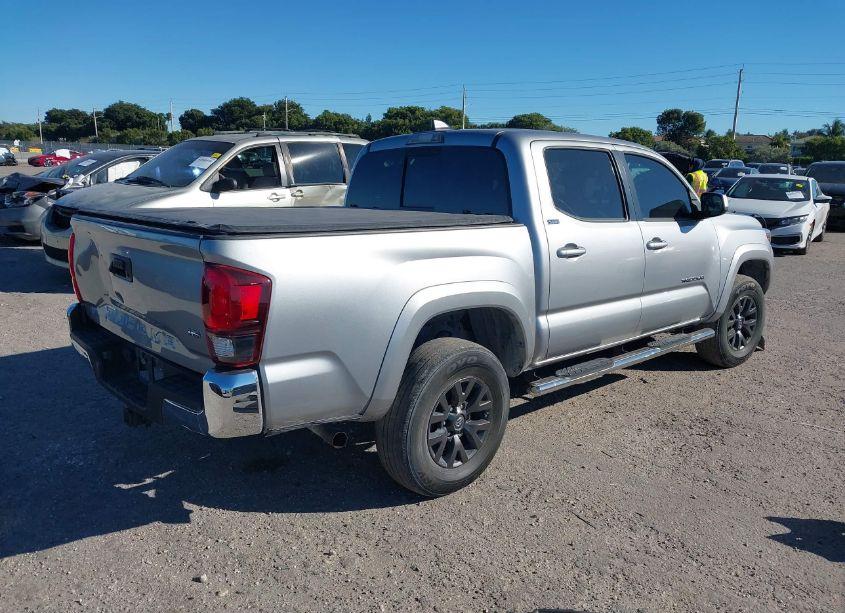 Photo 4 of 2021 Toyota Tacoma SR5 V6 (VIN 3TMAZ5CN5MM151661)