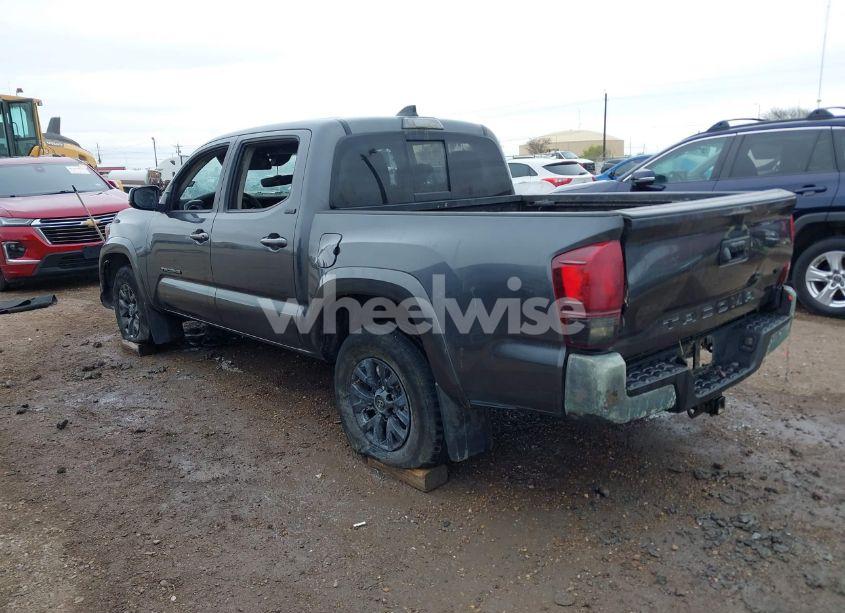 Photo 3 of 2022 Toyota Tacoma SR5 V6 (VIN 3TMAZ5CN5NM176917)