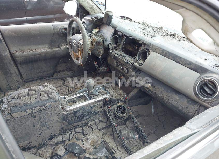 Photo 5 of 2022 Toyota Tacoma SR5 V6 (VIN 3TMAZ5CN5NM176917)