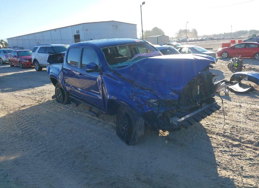 2022 Toyota Tacoma SR5 V6 (VIN 3TMAZ5CN5NM181583) main photo