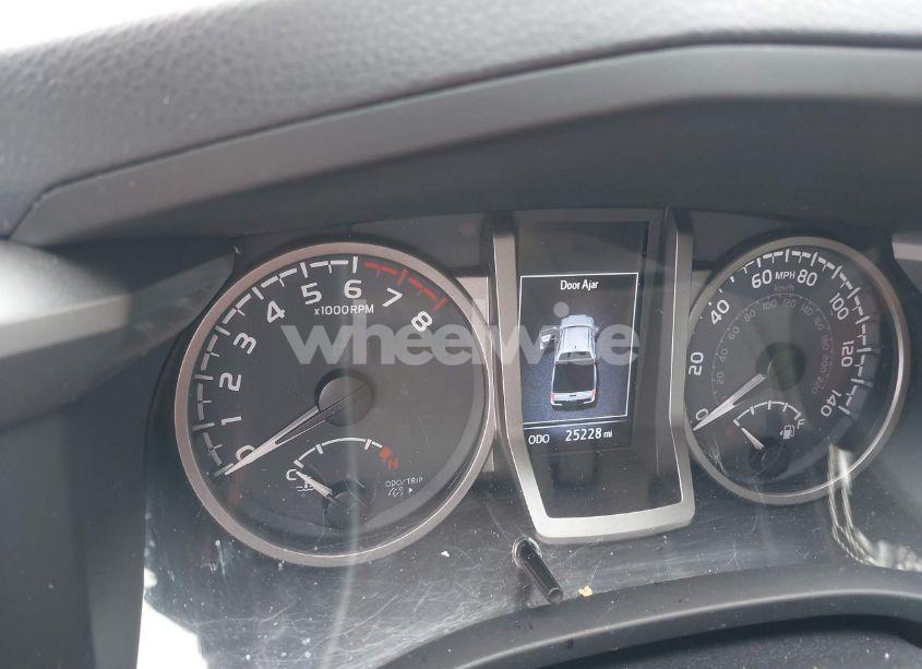 Photo 7 of 2022 Toyota Tacoma SR5 V6 (VIN 3TMAZ5CN5NM192566)