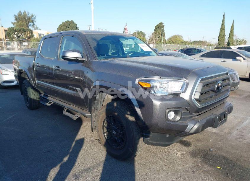 2022 Toyota Tacoma SR5 V6 (VIN 3TMAZ5CN5NM194169) main photo