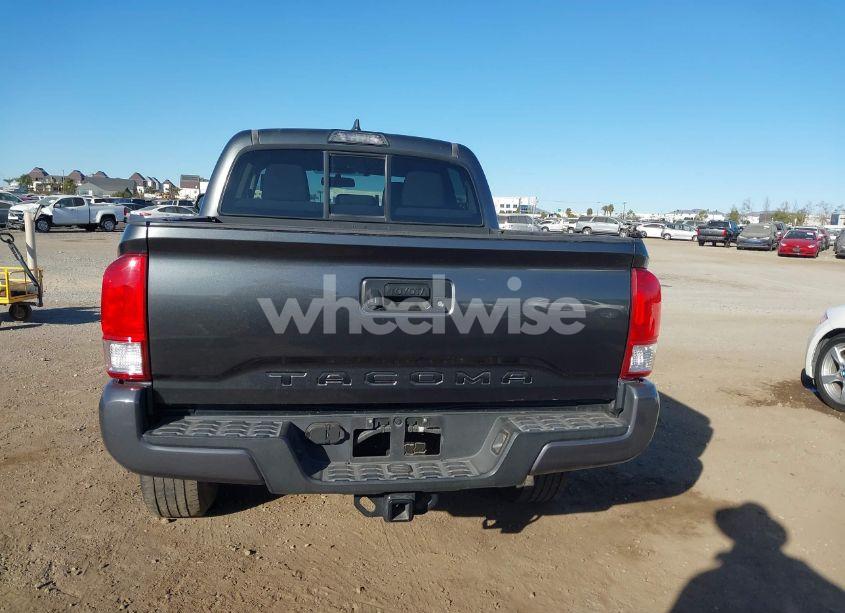 Photo 17 of 2016 Toyota Tacoma SR5 V6 (VIN 3TMAZ5CN6GM019657)