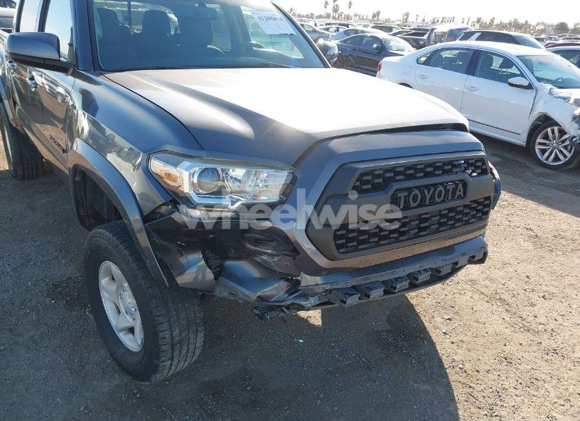 Photo 6 of 2016 Toyota Tacoma SR5 V6 (VIN 3TMAZ5CN6GM019657)