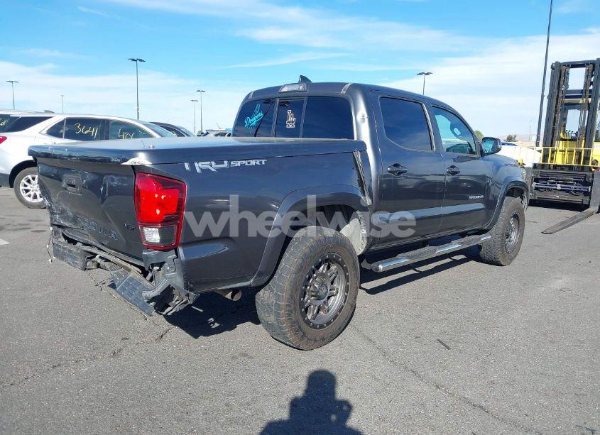 Photo 4 of 2016 Toyota Tacoma TRD SPORT (VIN 3TMAZ5CN6GM021019)