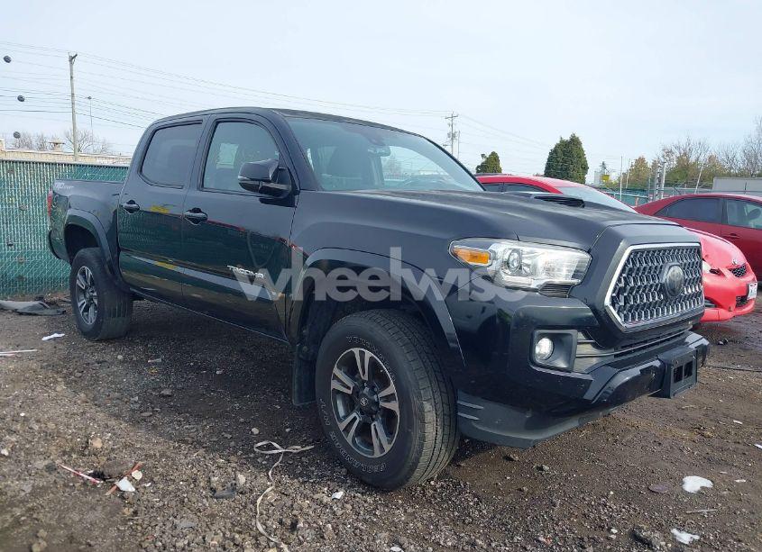 2018 Toyota Tacoma TRD SPORT (VIN 3TMAZ5CN6JM055632) main photo