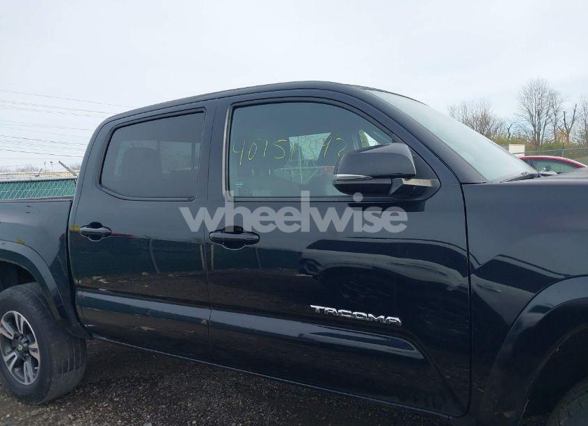 Photo 14 of 2018 Toyota Tacoma TRD SPORT (VIN 3TMAZ5CN6JM055632)
