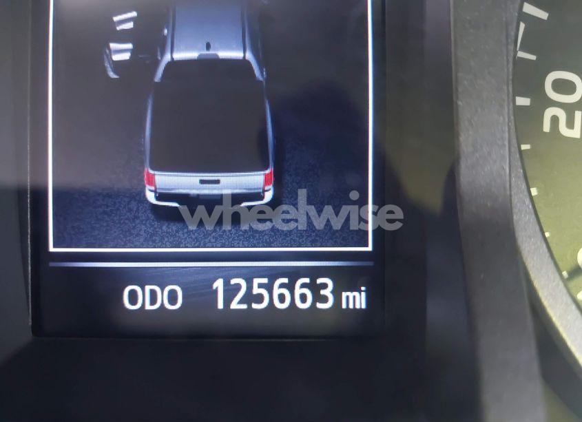 Photo 16 of 2018 Toyota Tacoma TRD SPORT (VIN 3TMAZ5CN6JM055632)