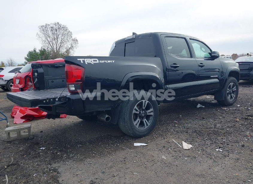 Photo 4 of 2018 Toyota Tacoma TRD SPORT (VIN 3TMAZ5CN6JM055632)