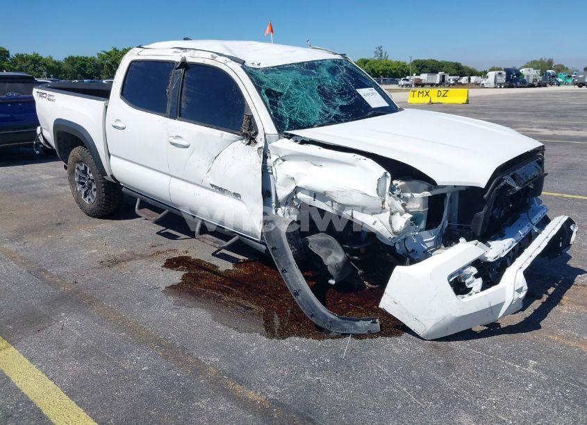 Photo 6 of 2019 Toyota Tacoma TRD OFF ROAD (VIN 3TMAZ5CN6KM086574)