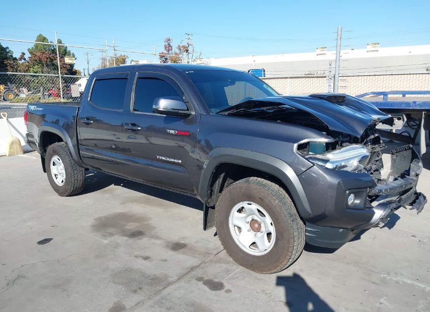 2019 Toyota Tacoma TRD SPORT (VIN 3TMAZ5CN6KM088180) main photo