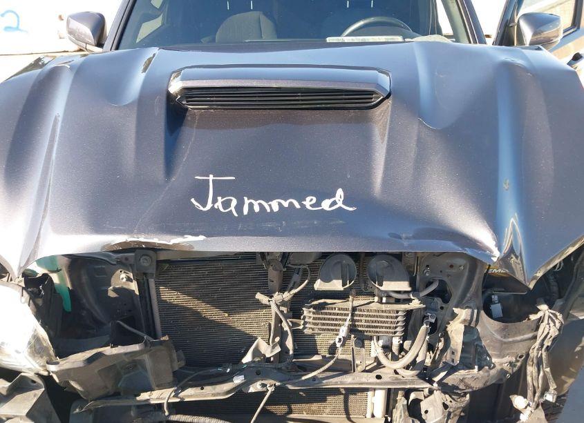 Photo 10 of 2019 Toyota Tacoma TRD SPORT (VIN 3TMAZ5CN6KM088180)