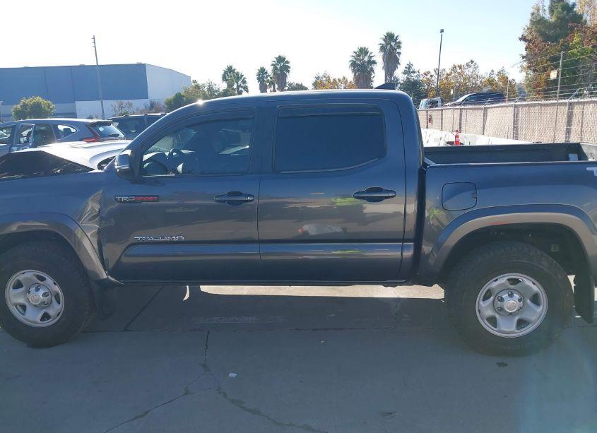 Photo 15 of 2019 Toyota Tacoma TRD SPORT (VIN 3TMAZ5CN6KM088180)
