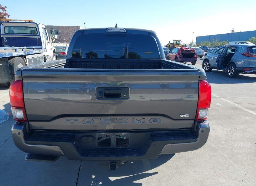 Photo 17 of 2019 Toyota Tacoma TRD SPORT (VIN 3TMAZ5CN6KM088180)