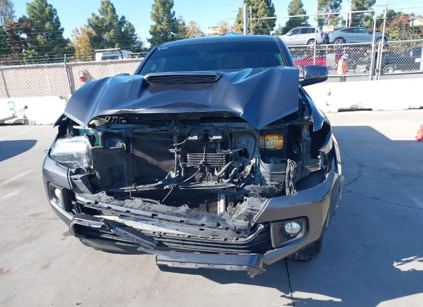 Photo 6 of 2019 Toyota Tacoma TRD SPORT (VIN 3TMAZ5CN6KM088180)