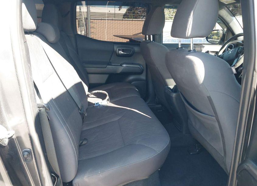 Photo 8 of 2019 Toyota Tacoma TRD SPORT (VIN 3TMAZ5CN6KM088180)