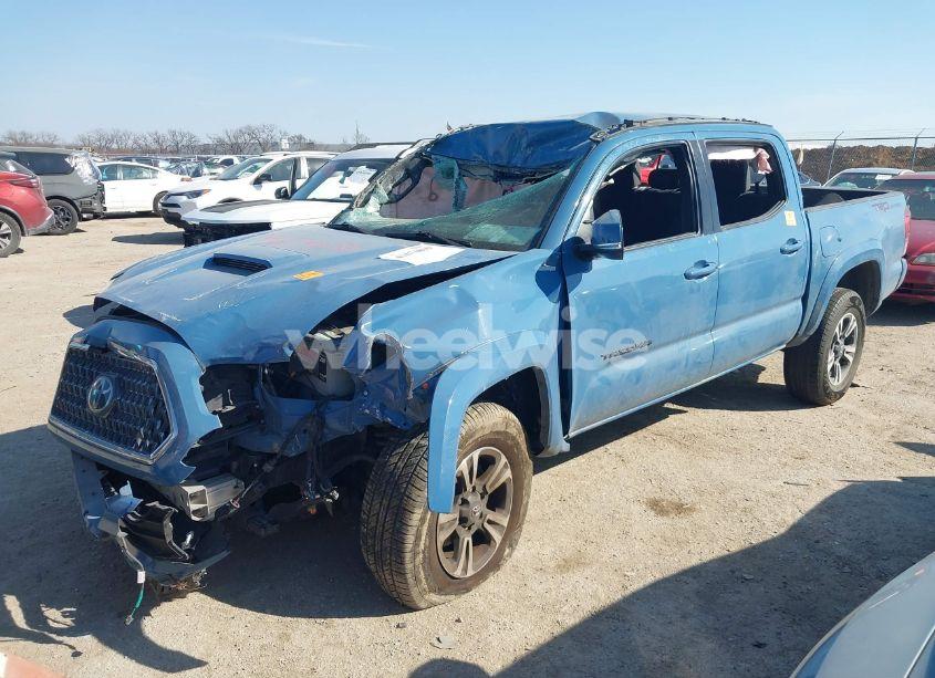 Photo 2 of 2019 Toyota Tacoma TRD SPORT (VIN 3TMAZ5CN6KM097879)