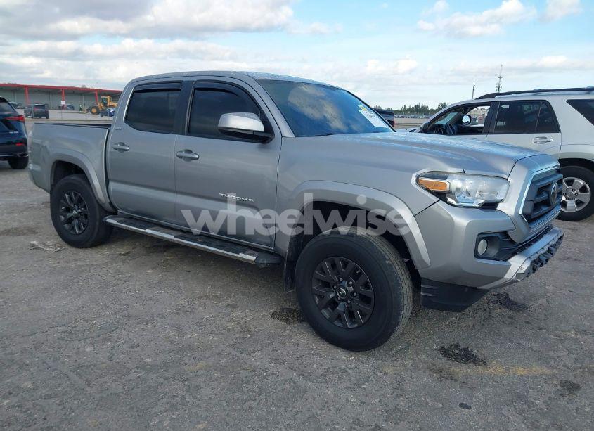 2020 Toyota Tacoma SR5 V6 (VIN 3TMAZ5CN6LM118781) main photo