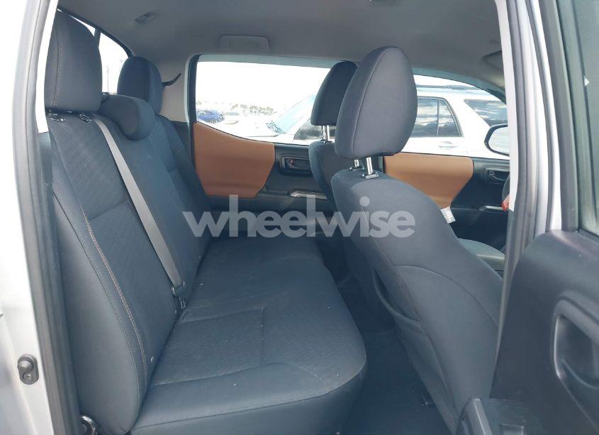 Photo 8 of 2020 Toyota Tacoma SR5 V6 (VIN 3TMAZ5CN6LM118781)