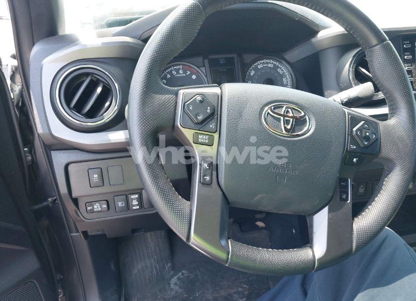 Photo 20 of 2020 Toyota Tacoma TRD OFF-ROAD (VIN 3TMAZ5CN6LM138383)