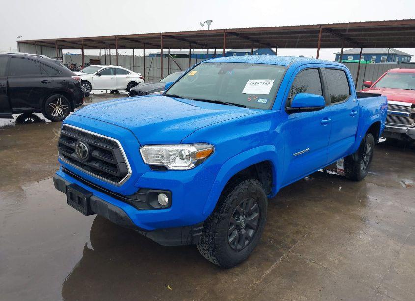 Photo 2 of 2021 Toyota Tacoma SR5 V6 (VIN 3TMAZ5CN6MM143391)