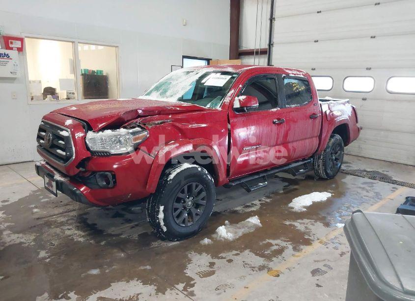 Photo 2 of 2022 Toyota Tacoma SR5 V6 (VIN 3TMAZ5CN6NM166364)