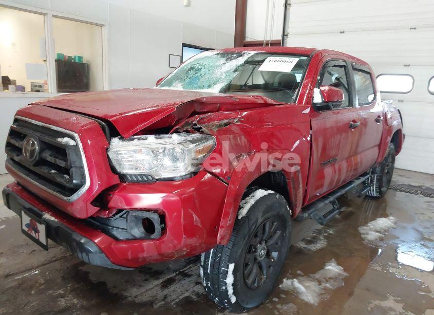 Photo 6 of 2022 Toyota Tacoma SR5 V6 (VIN 3TMAZ5CN6NM166364)