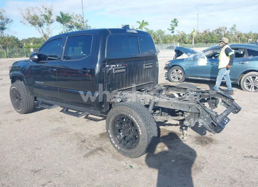 Photo 3 of 2022 Toyota Tacoma TRD SPORT (VIN 3TMAZ5CN6NM167272)