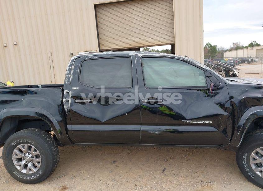 Photo 13 of 2017 Toyota Tacoma SR5 V6 (VIN 3TMAZ5CN7HM043144)