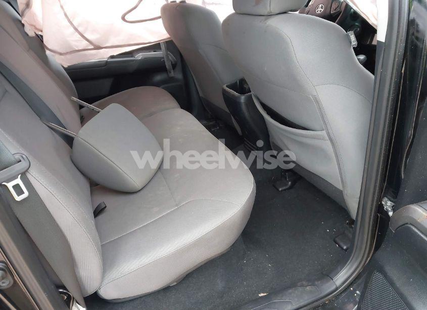 Photo 8 of 2017 Toyota Tacoma SR5 V6 (VIN 3TMAZ5CN7HM043144)