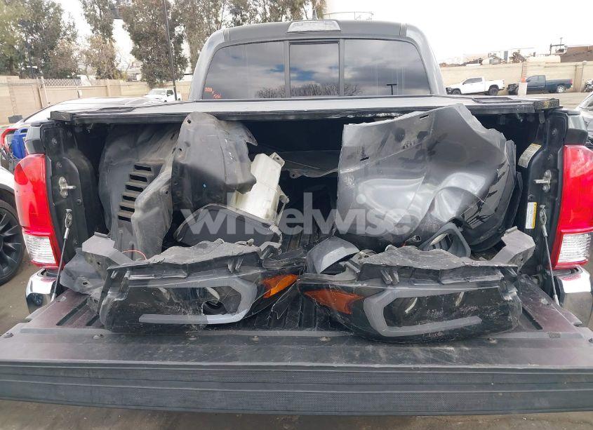 Photo 12 of 2017 Toyota Tacoma SR5 V6 (VIN 3TMAZ5CN7HM046710)