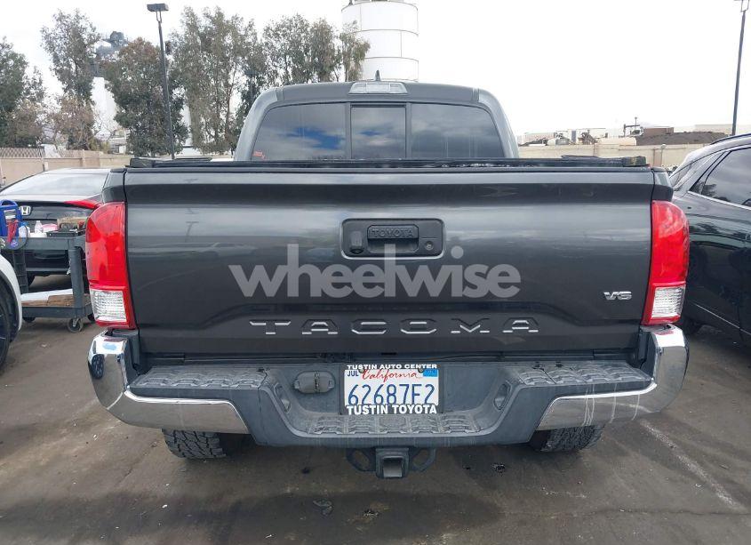 Photo 17 of 2017 Toyota Tacoma SR5 V6 (VIN 3TMAZ5CN7HM046710)