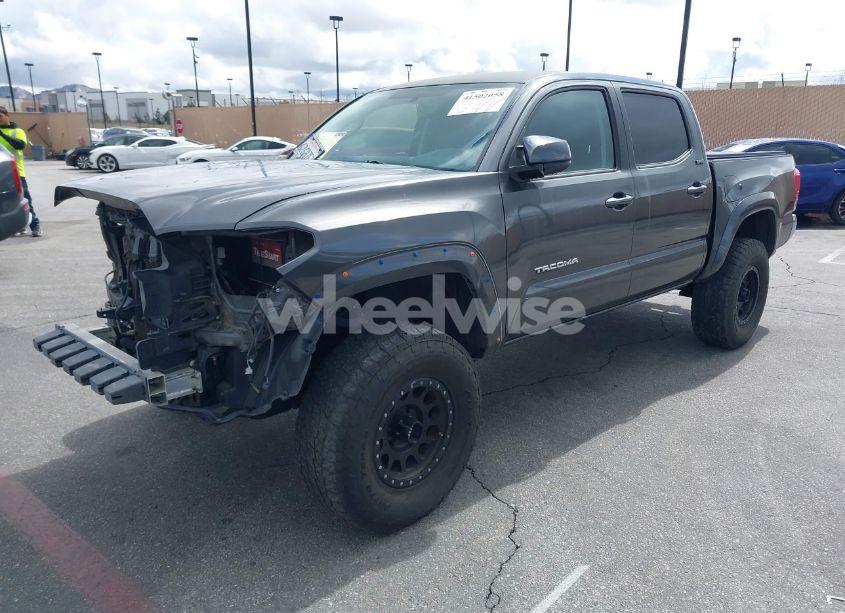 Photo 2 of 2017 Toyota Tacoma SR5 V6 (VIN 3TMAZ5CN7HM046710)