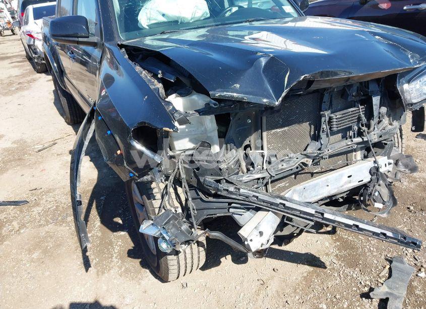 Photo 6 of 2018 Toyota Tacoma SR5 V6 (VIN 3TMAZ5CN7JM066588)