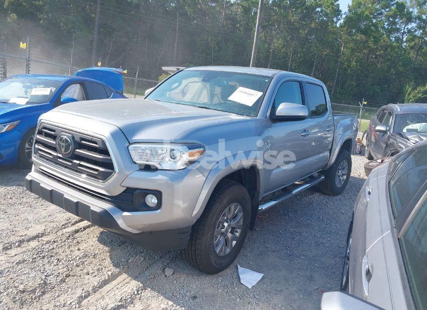 Photo 2 of 2019 Toyota Tacoma SR5 V6 (VIN 3TMAZ5CN7KM103964)