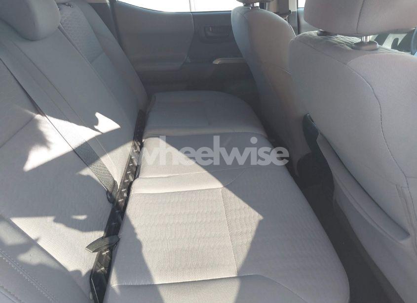 Photo 8 of 2019 Toyota Tacoma SR5 V6 (VIN 3TMAZ5CN7KM103964)