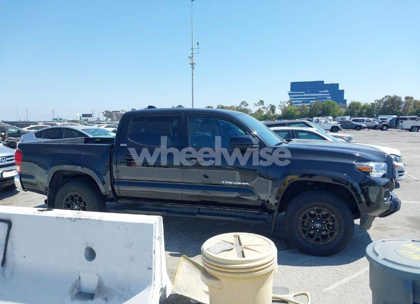 Photo 13 of 2020 Toyota Tacoma SR5 V6 (VIN 3TMAZ5CN7LM126422)