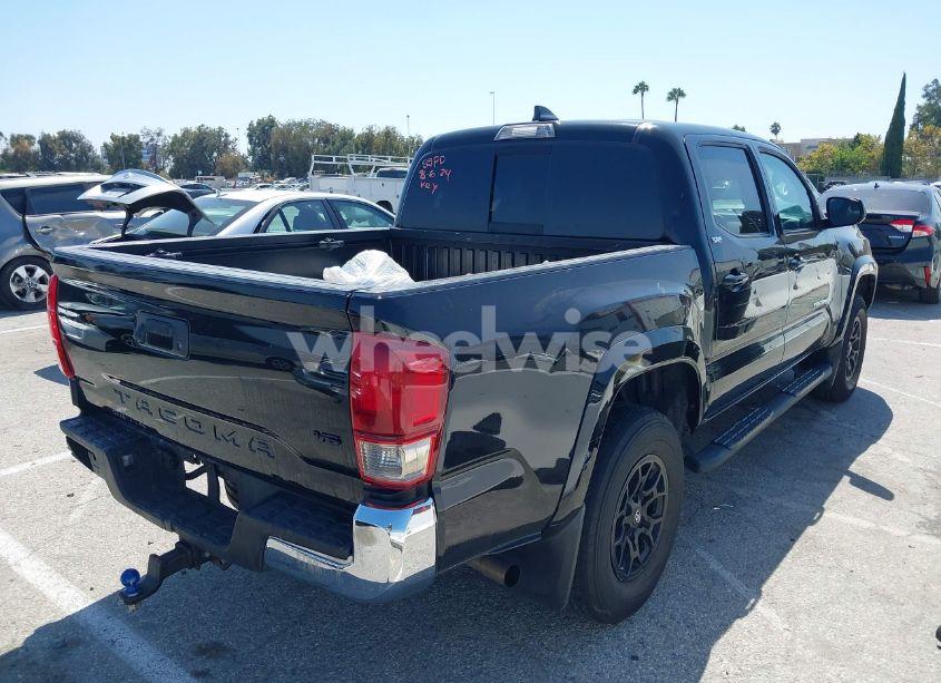 Photo 4 of 2020 Toyota Tacoma SR5 V6 (VIN 3TMAZ5CN7LM126422)