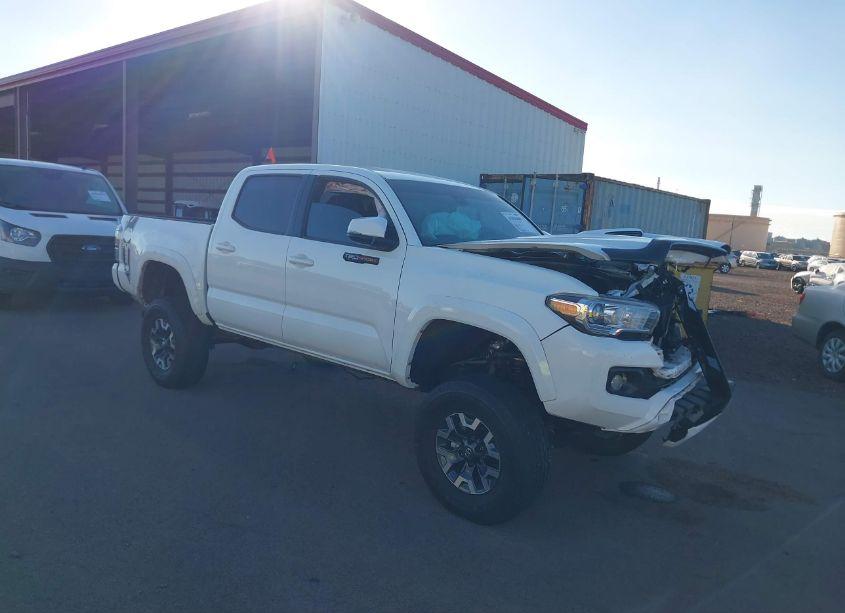 2020 Toyota Tacoma SR5 V6 (VIN 3TMAZ5CN7LM133791) main photo