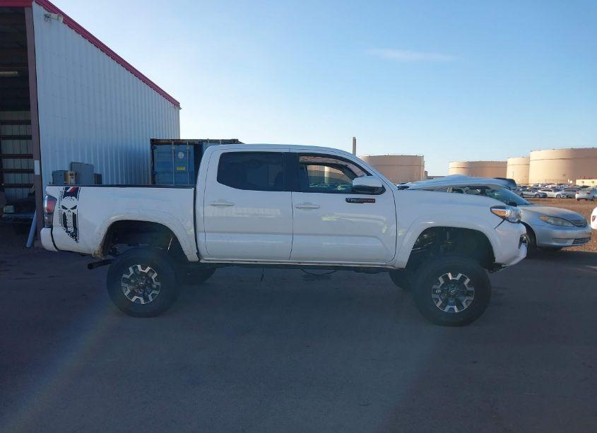 Photo 13 of 2020 Toyota Tacoma SR5 V6 (VIN 3TMAZ5CN7LM133791)