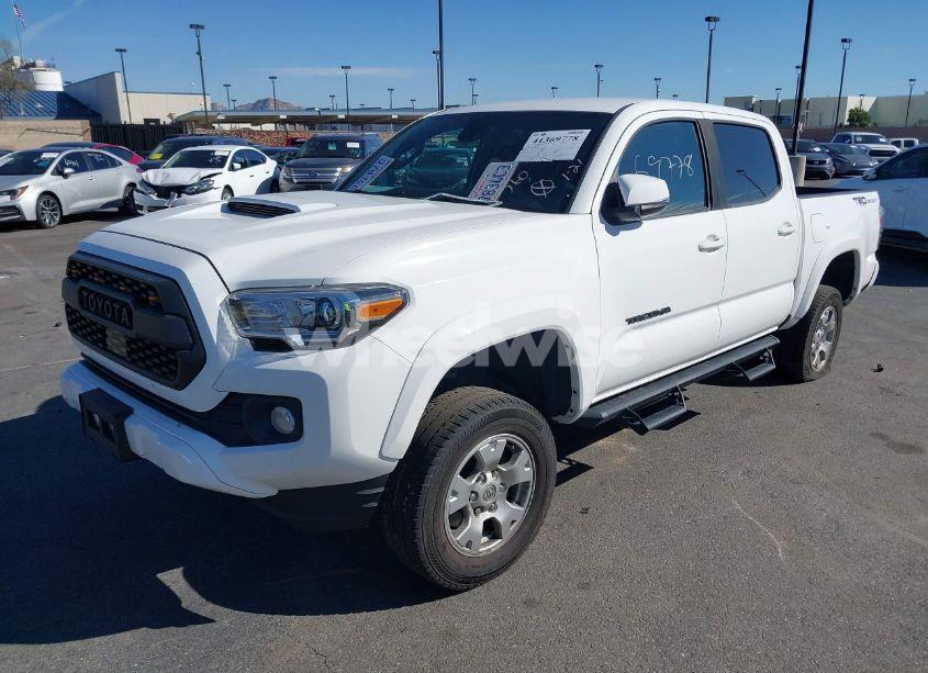 Photo 2 of 2021 Toyota Tacoma TRD SPORT (VIN 3TMAZ5CN7MM142699)