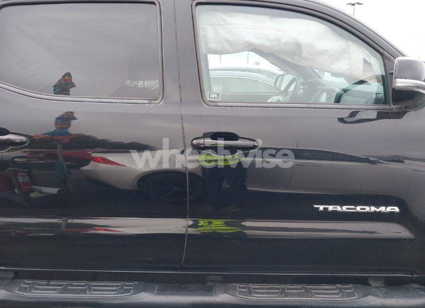 Photo 13 of 2016 Toyota Tacoma TRD SPORT (VIN 3TMAZ5CN8GM020163)