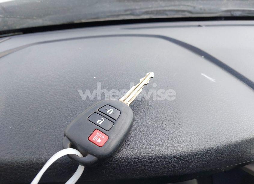 Photo 11 of 2017 Toyota Tacoma SR5 V6 (VIN 3TMAZ5CN8HM045727)