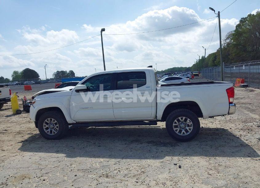 Photo 14 of 2017 Toyota Tacoma SR5 V6 (VIN 3TMAZ5CN8HM045727)