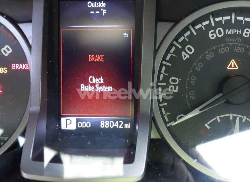 Photo 15 of 2017 Toyota Tacoma SR5 V6 (VIN 3TMAZ5CN8HM045727)