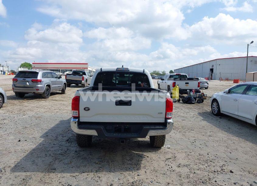 Photo 16 of 2017 Toyota Tacoma SR5 V6 (VIN 3TMAZ5CN8HM045727)
