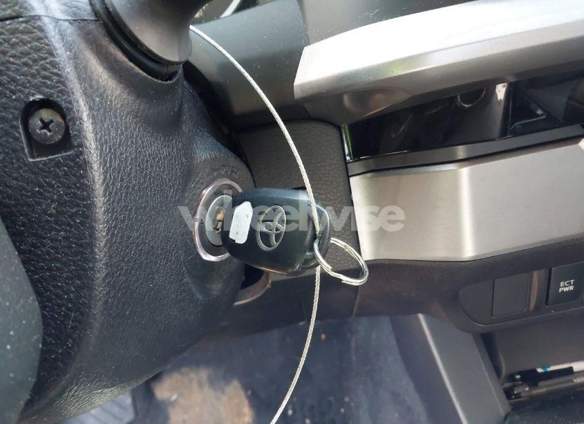 Photo 11 of 2018 Toyota Tacoma SR5 V6 (VIN 3TMAZ5CN8JM070987)