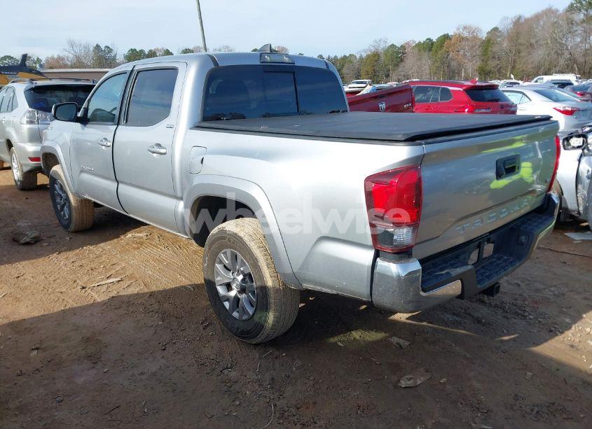 Photo 3 of 2018 Toyota Tacoma SR5 V6 (VIN 3TMAZ5CN8JM070987)