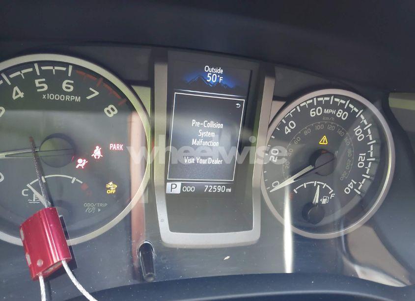 Photo 7 of 2018 Toyota Tacoma SR5 V6 (VIN 3TMAZ5CN8JM070987)