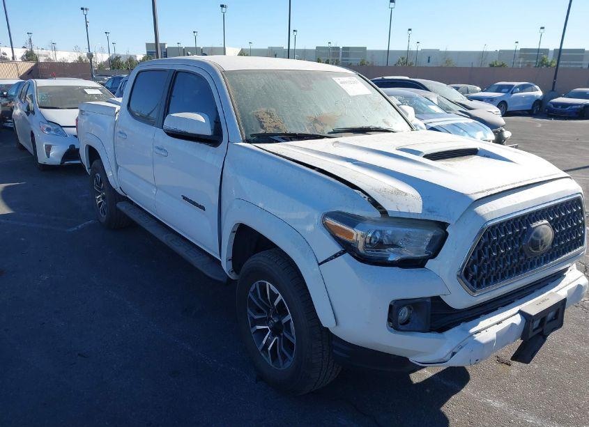 2019 Toyota Tacoma TRD SPORT (VIN 3TMAZ5CN8KM087127) main photo